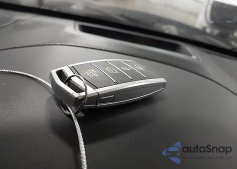 2018 Genesis G80 3.3T Sport z USA, uszkodzony, nr VIN KMHGN4JB6JU227142